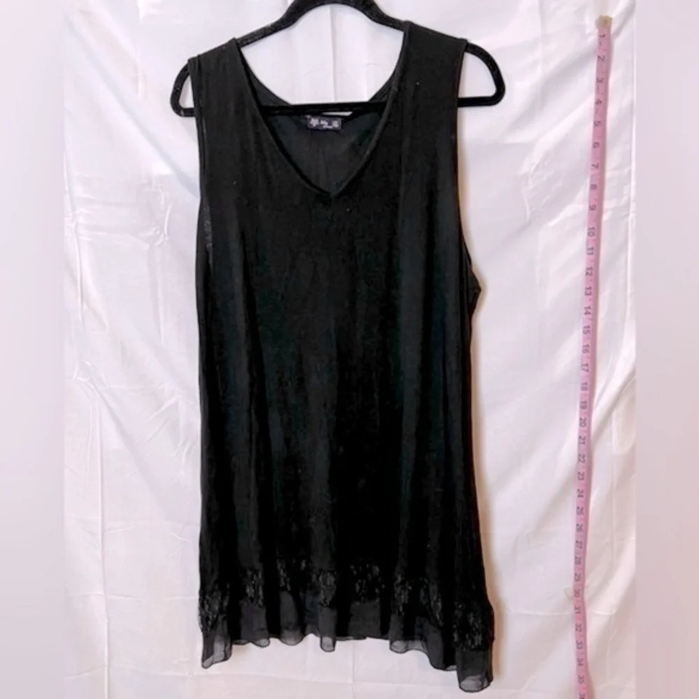 Lily Women’s Plus Size Sleeveless Top with Lace Hem 2X
